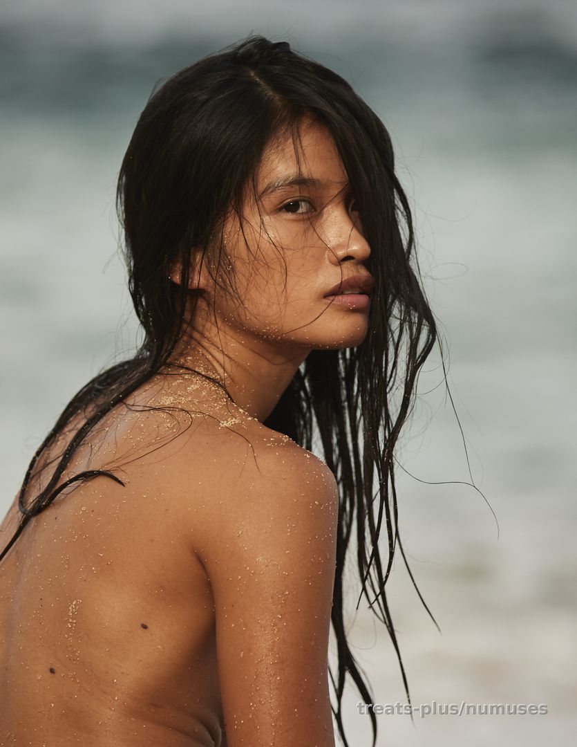 Janine - On the beach in Dominican Republic- Nu Muses